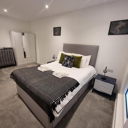 Trafford Suite Modern 1 Bed With Cinema Room Manchester Kültér fotó